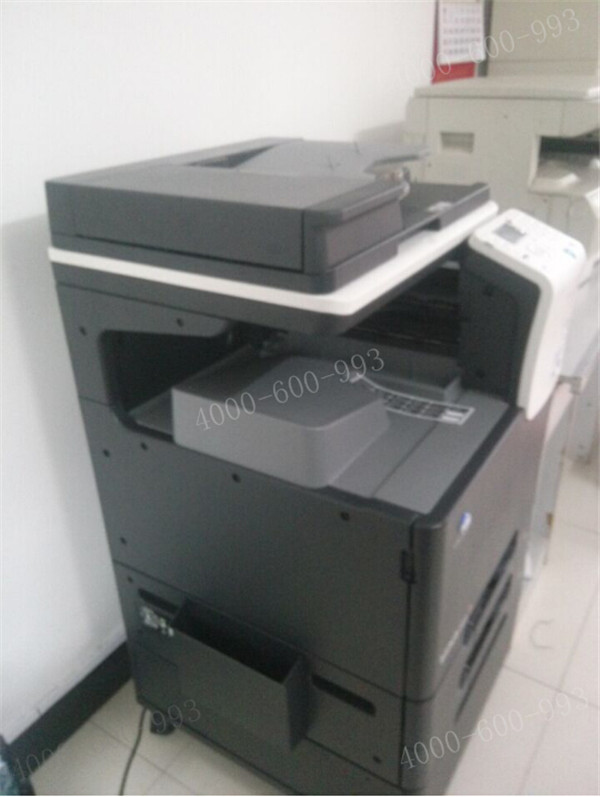 科頤辦公給圖文店安裝的柯尼卡美能達(dá)彩色復(fù)印機(jī)C221 科頤辦公給圖文店安裝的柯尼卡美能達(dá)彩色復(fù)印機(jī)C221